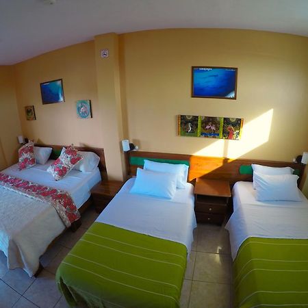 Dolphin House Hotel Puerto Baquerizo Moreno Kültér fotó