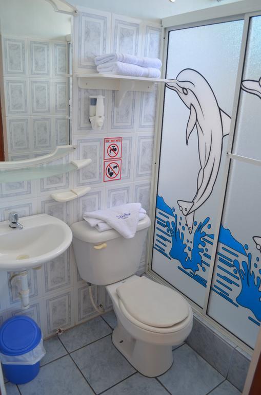 Dolphin House Hotel Puerto Baquerizo Moreno Kültér fotó